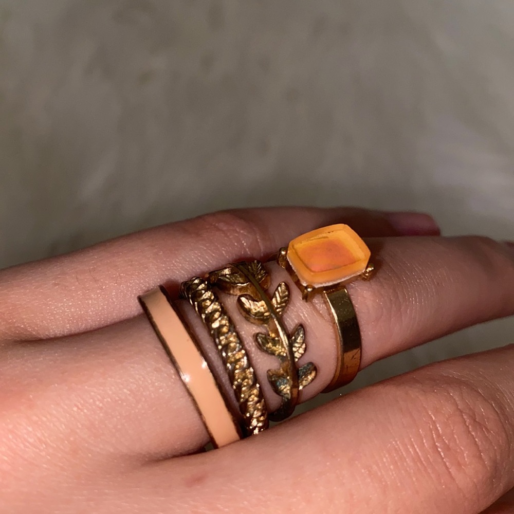 Rustic vintage ring set